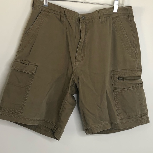 COLUMBIA MENS CARGO STYLE BERMUDA SHORTS #36 - Picture 1 of 6
